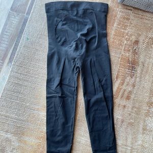 Blanqi maternity leggings size small.